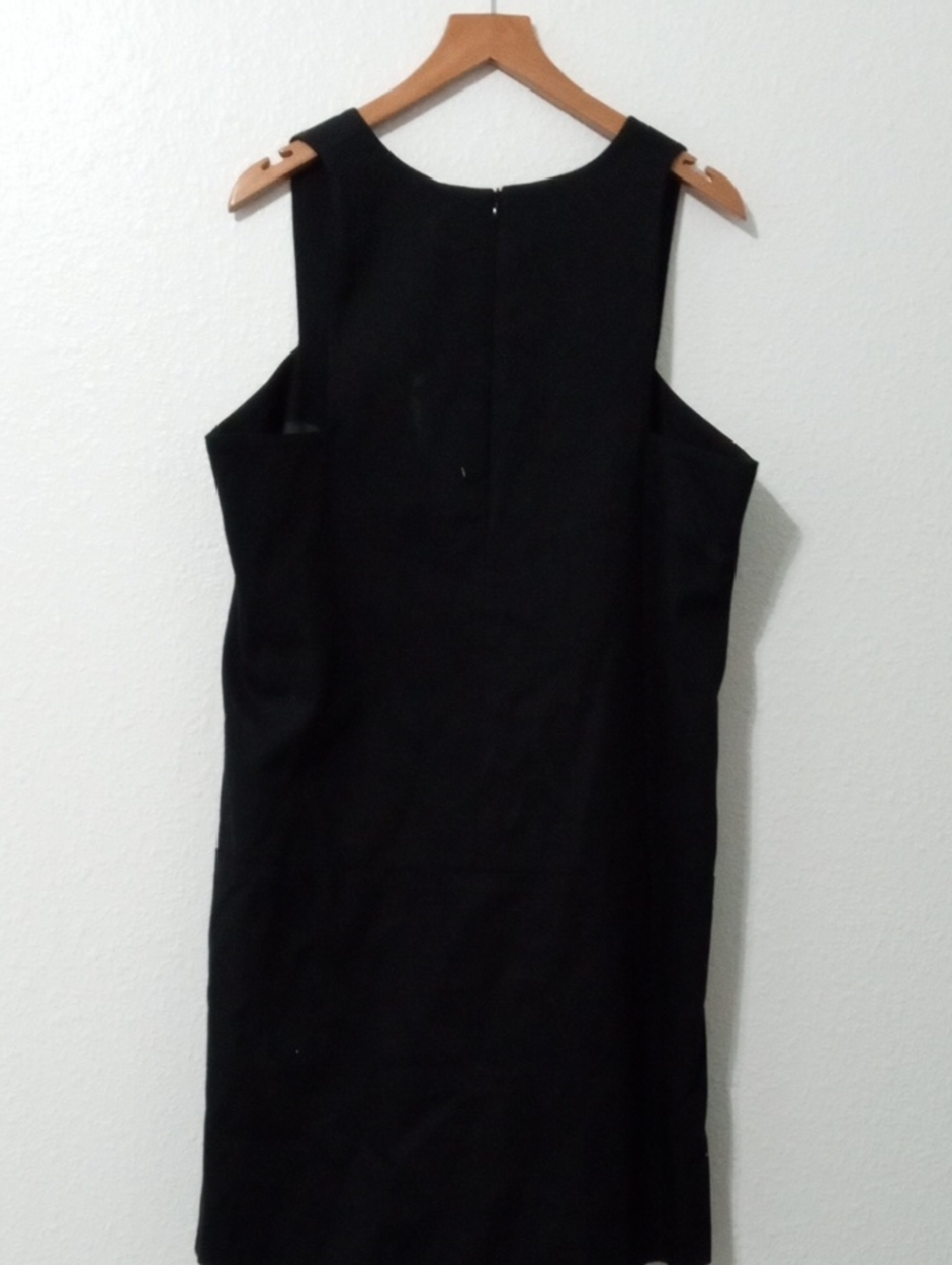 Emery Fry Dress Tags - Picture 4 of 7